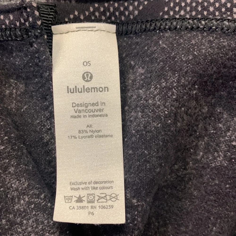 Lululemon Vinyasa Multi Wear Scarf O/S Black Gray Snap Buttons Camouflage Print